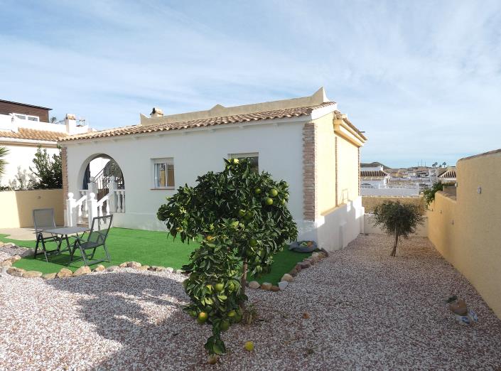 Image No.7-2 Bed Villa / Detached for sale