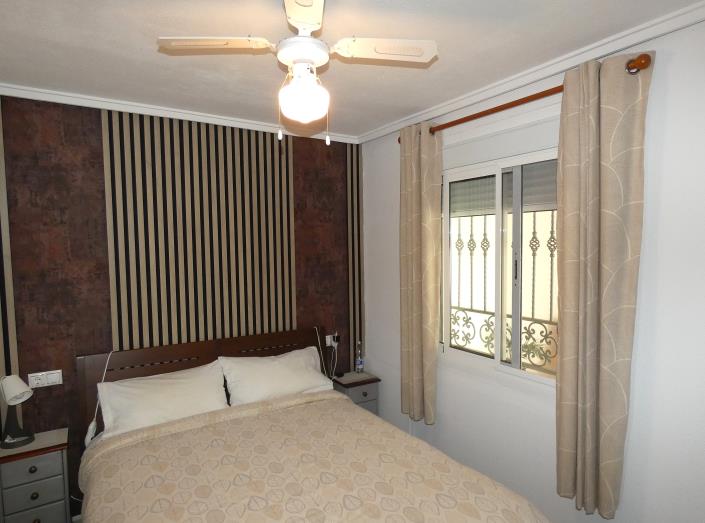 Image No.18-2 Bed Villa / Detached for sale