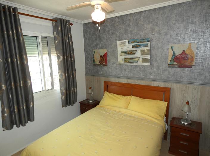 Image No.24-2 Bed Villa / Detached for sale