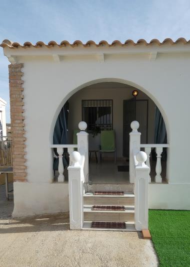 Image No.42-2 Bed Villa / Detached for sale