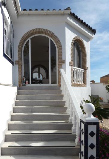 Image No.6-3 Bed Villa / Detached for sale