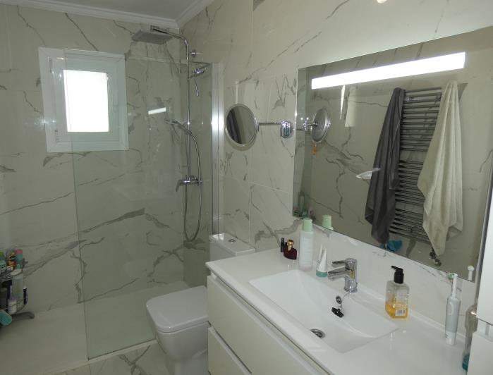 Image No.19-3 Bed Villa / Detached for sale