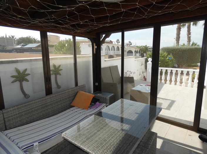 Image No.41-3 Bed Villa / Detached for sale