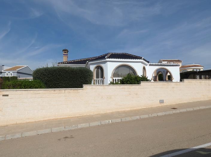 Image No.61-3 Bed Villa / Detached for sale