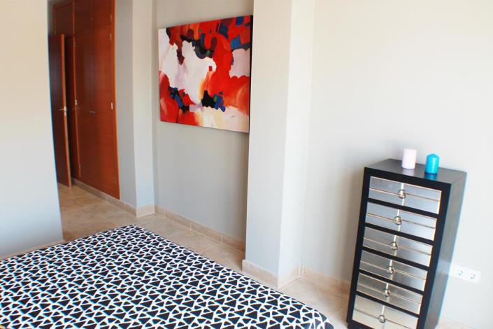 Image No.24-3 Bed Villa / Detached for sale