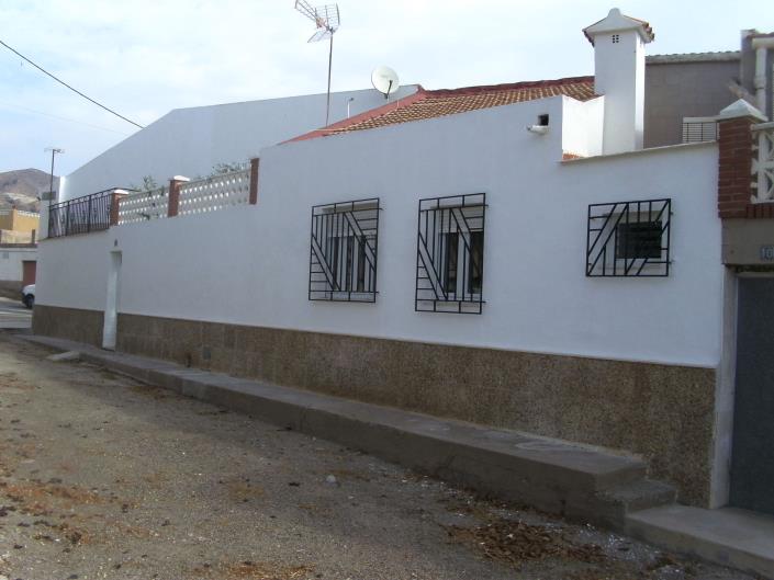 Image No.4-4 Bed House for sale