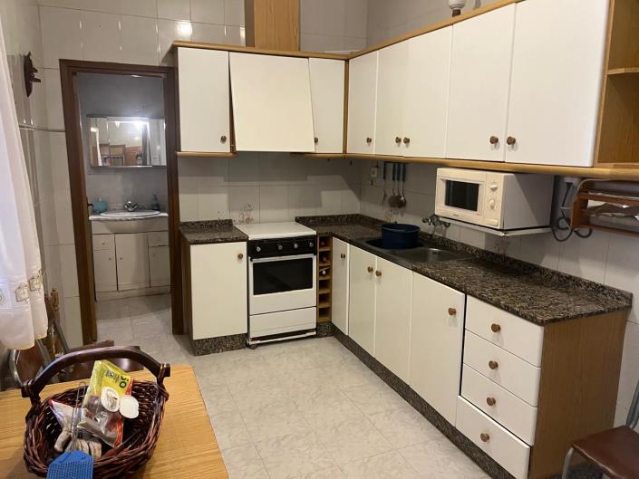 Image No.23-5 Bed Townhouse for sale