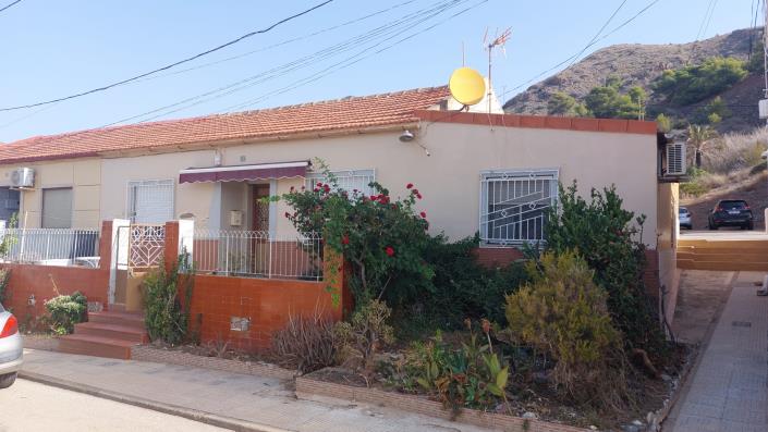 Image No.27-5 Bed Townhouse for sale