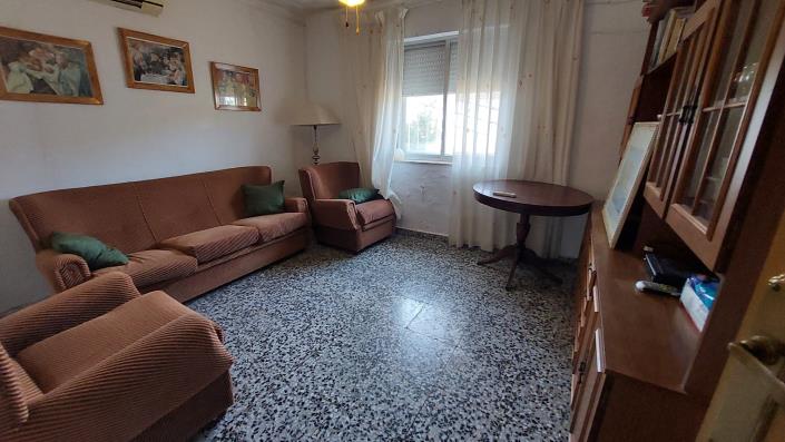 Image No.35-5 Bed Townhouse for sale