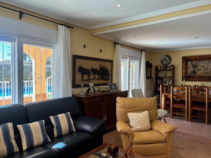 Image No.34-8 Bed Villa for sale