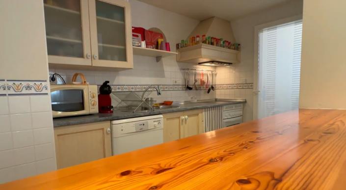 Image No.10-2 Bed Apartment for sale