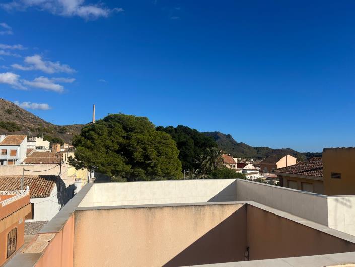 Image No.3-5 Bed House for sale