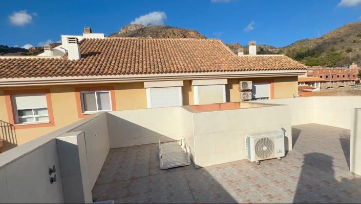 Image No.16-5 Bed House for sale