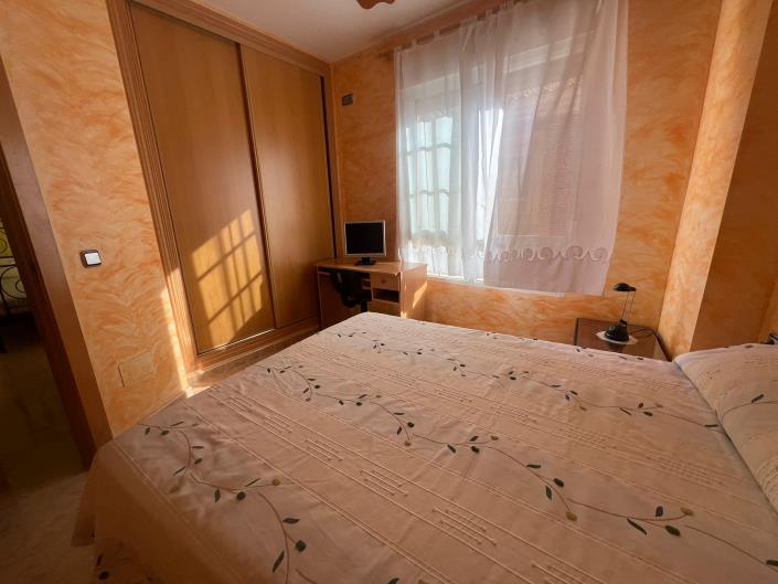 Image No.21-5 Bed House for sale