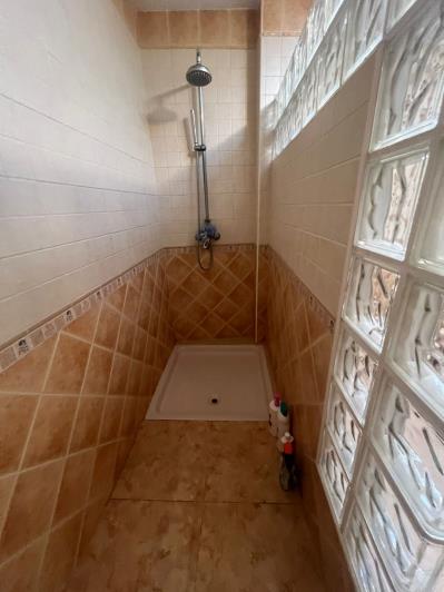 Image No.24-5 Bed House for sale