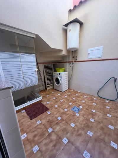 Image No.47-5 Bed House for sale