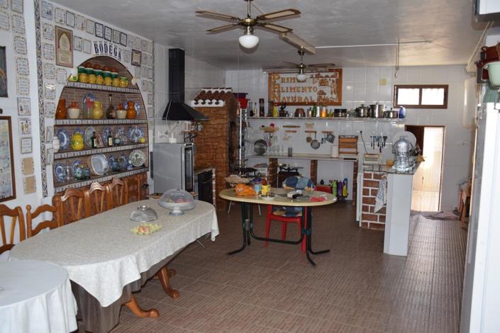 Image No.9-4 Bed House for sale