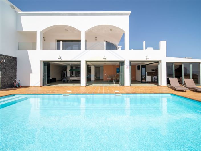 Image No.2-5 Bed House for sale