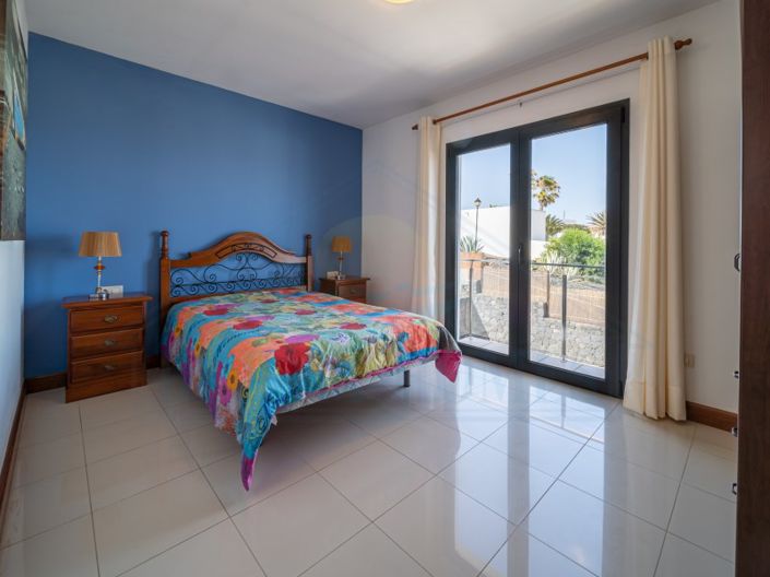 Image No.29-5 Bed House for sale