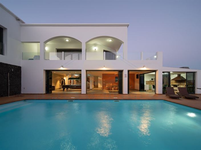 Image No.3-5 Bed House for sale