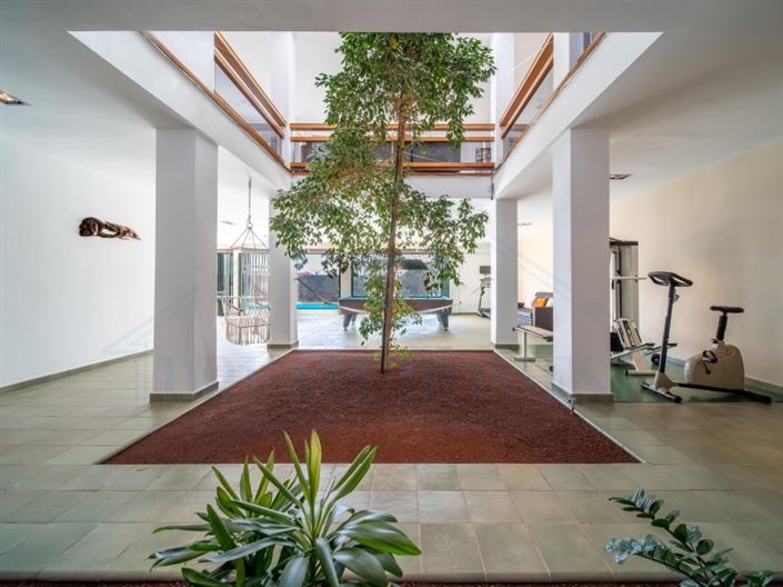 Image No.35-5 Bed House for sale