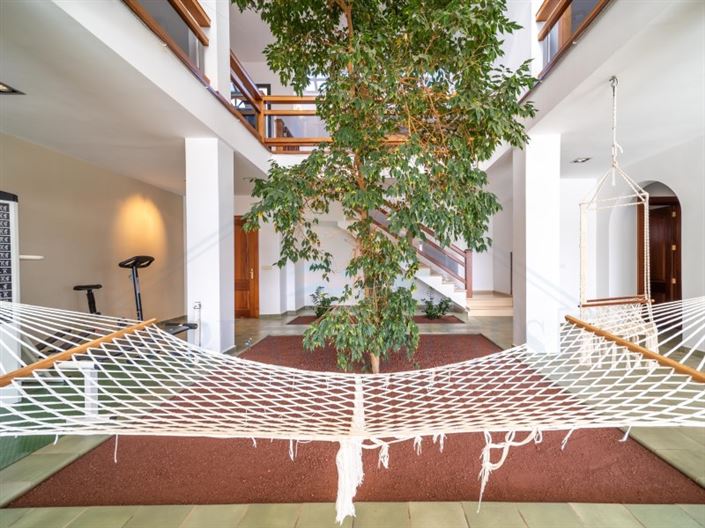 Image No.37-5 Bed House for sale