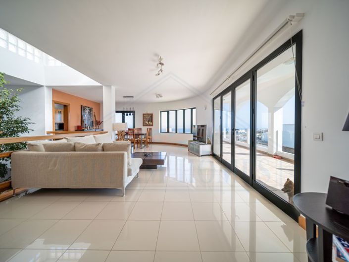 Image No.4-5 Bed House for sale