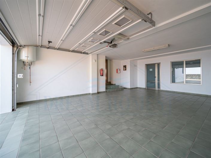 Image No.47-5 Bed House for sale