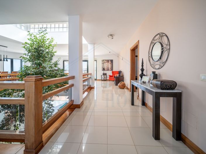 Image No.9-5 Bed House for sale