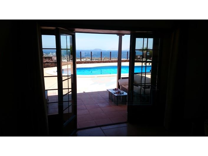 Image No.16-5 Bed House for sale