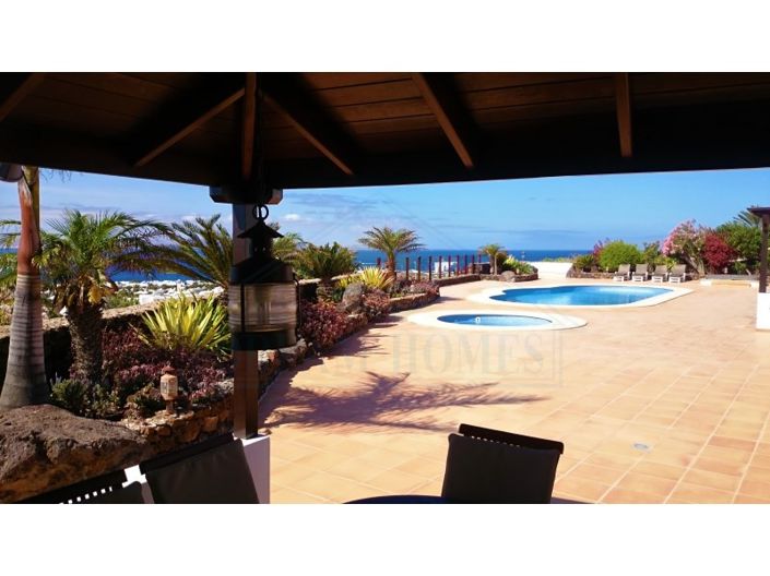 Image No.17-5 Bed House for sale