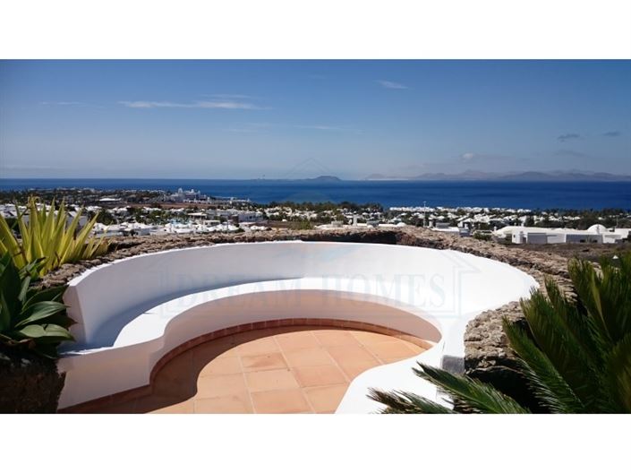 Image No.18-5 Bed House for sale