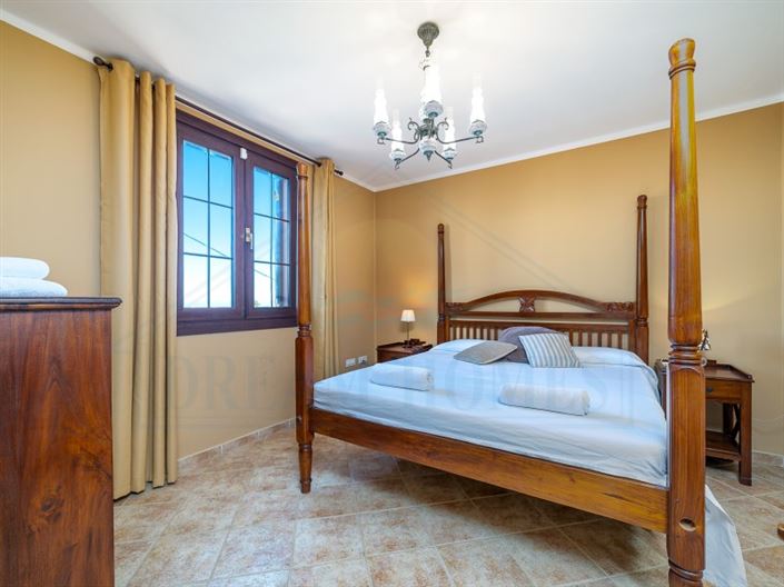 Image No.22-7 Bed House for sale