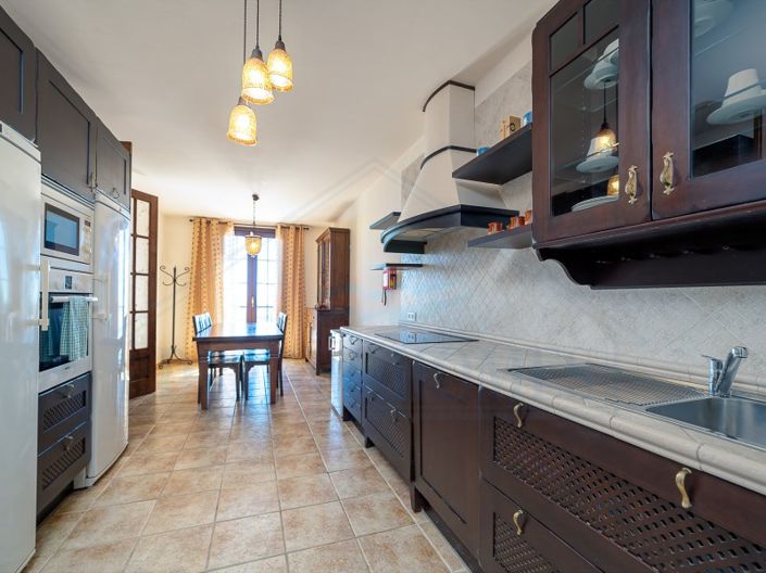 Image No.29-7 Bed House for sale