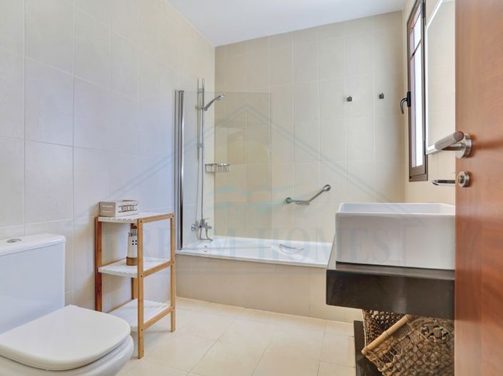 Image No.36-3 Bed Villa for sale