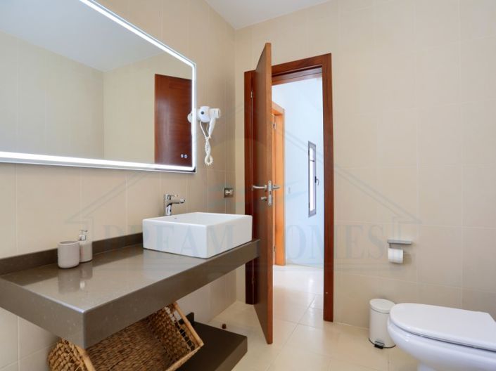 Image No.40-3 Bed Villa for sale