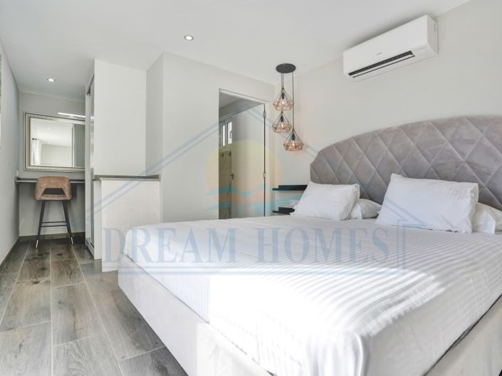 Image No.51-5 Bed Villa for sale