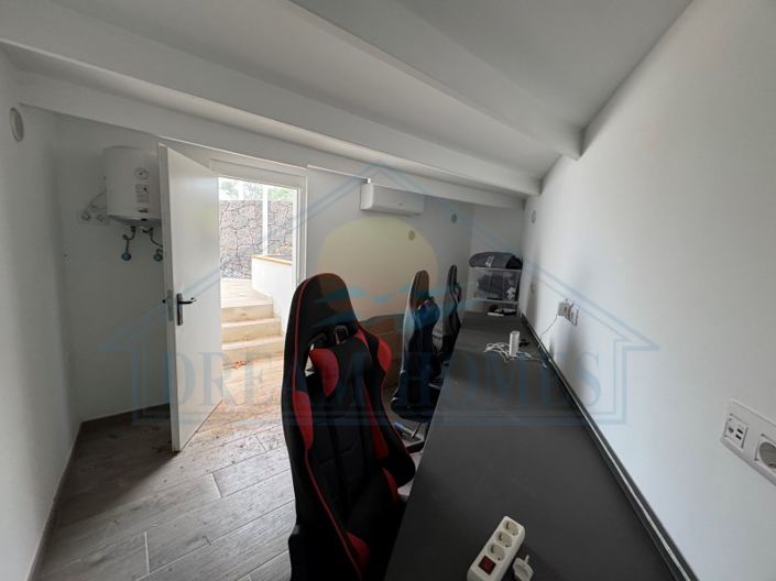 Image No.56-5 Bed Villa for sale