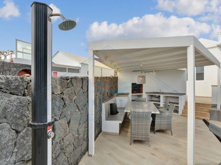 Image No.10-5 Bed Villa for sale