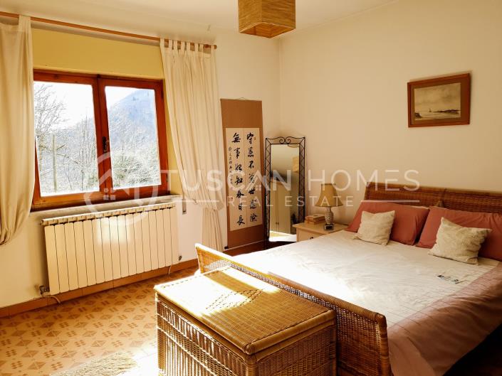 Image No.7-4 Bed Farmhouse for sale