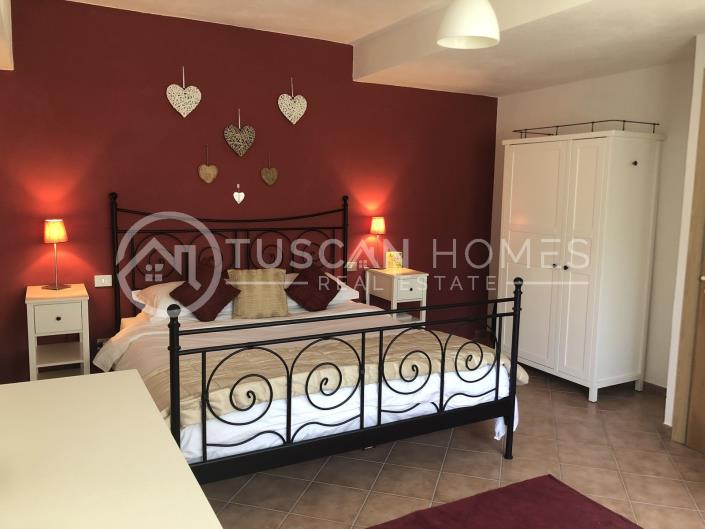 Image No.5-3 Bed Townhouse for sale