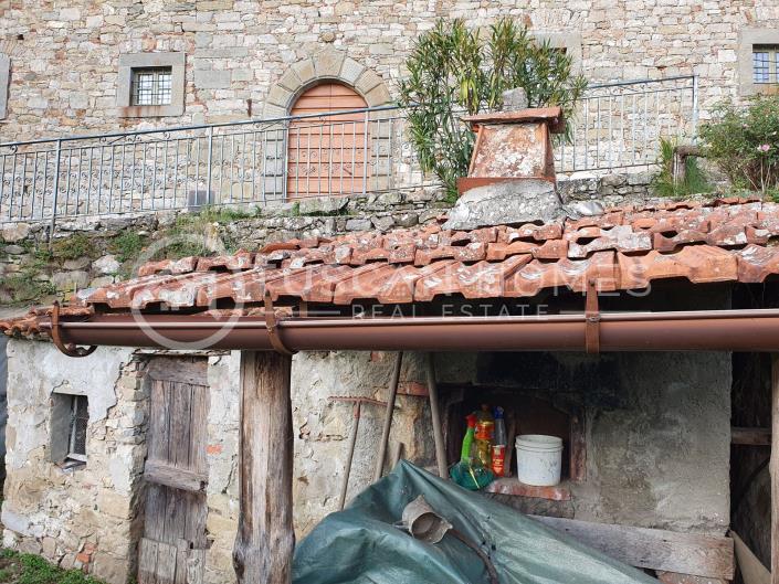 Image No.11-5 Bed Townhouse for sale