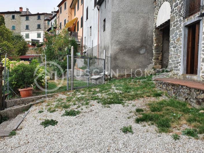 Image No.10-4 Bed Townhouse for sale