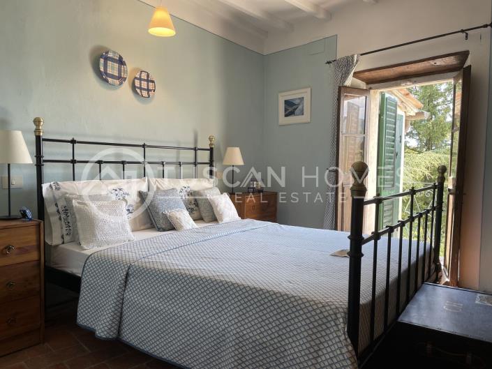 Image No.9-2 Bed Townhouse for sale