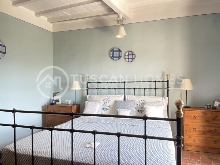 Image No.10-2 Bed Townhouse for sale