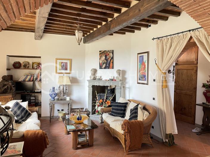 Image No.2-4 Bed Townhouse for sale