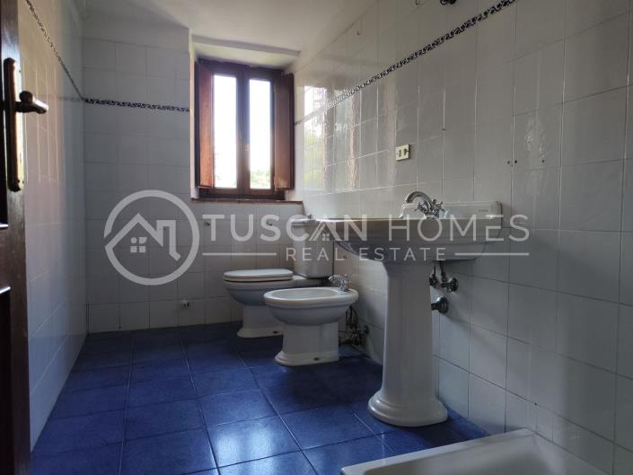 Image No.10-4 Bed Townhouse for sale