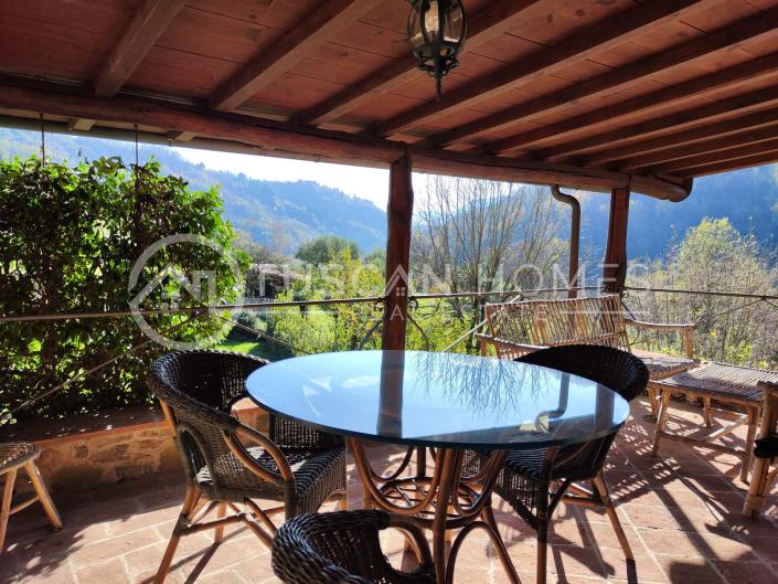 Image No.33-4 Bed Farmhouse for sale