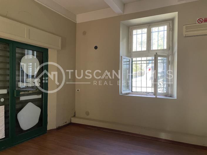 Image No.8-6 Bed Villa for sale