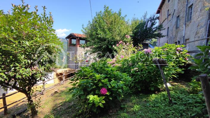 Image No.29-2 Bed Chalet for sale